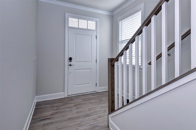 **Wonderful opportunity to own a fully upgraded end-unit - photo 3
