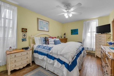 Welcome to this bright and sunny 2-bedroom, 1-bathroom coop - photo 11
