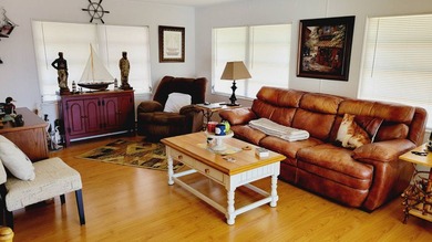 If you enjoy being close to water and comfortable living, this - photo 3