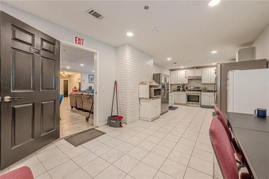 Fully operational and 100% occupied, this 13-bedroom adult - photo 17