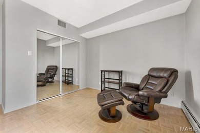 Sophisticated Clayton condo offering 1,326 sq. ft. with 2 - photo 22