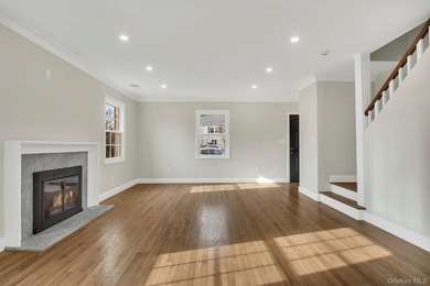 DEFINING MODERN LUXURY LIVING IN MANHASSET The most beautiful - photo 6