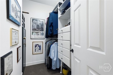 Welcome to your move-in ready oasis in The Landings! Nestled in - photo 31