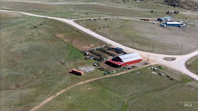 This impressive 320-acre ranch property offers seven scenic - photo 32