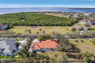 Stunning home with 3 Bedrooms, 3 Bathrooms, office/den and 3 Car - photo 38