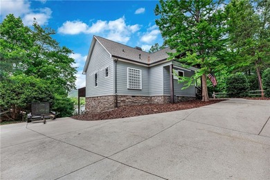 Lake Life can be yours in this 4 Bedroom and 3 Bath Lake Home - photo 6