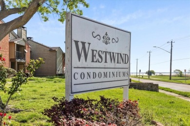 Lake Condo For Sale in Garland, Texas