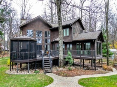 Lake Home For Sale in Waupaca, Wisconsin