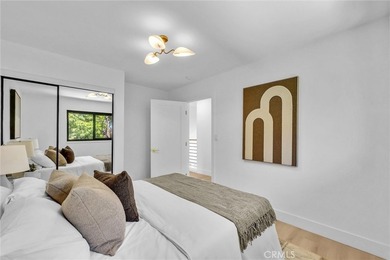 Beautifully remodeled 5-bedroom home with a sought-after - photo 29