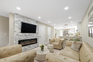 Move-In Ready , Welcome to 38 Deborah Loop - a newly renovated - photo 2