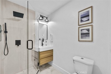 Beautifully remodeled 5-bedroom home with a sought-after - photo 33