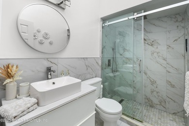 Move-In Ready , Welcome to 38 Deborah Loop - a newly renovated - photo 10