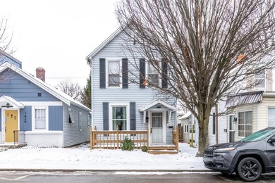 (private lake, pond, creek) Home For Sale in Fort Wayne Indiana