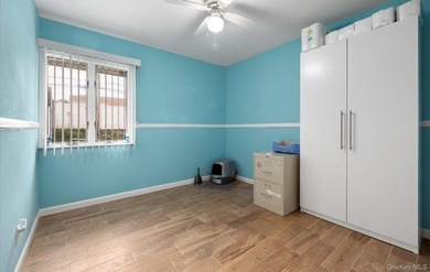Welcome to 40 Southridge Drive, Glen Cove, NY, a cozy, bright - photo 12