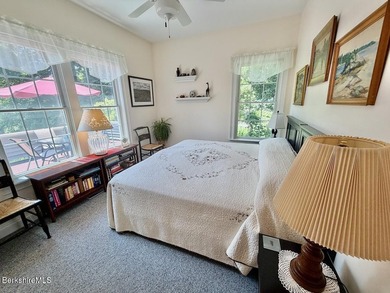 Beautifully designed for one level living and both pristine and - photo 20