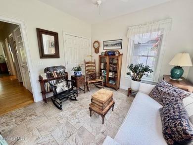 Beautifully designed for one level living and both pristine and - photo 22