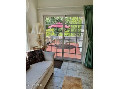 Beautifully designed for one level living and both pristine and - photo 23