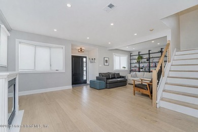 Stunning 4-bedroom, 3-bath Colonial located in highly desirable - photo 3