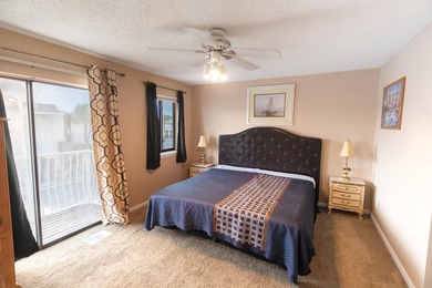 This charming 2-bedroom, 2-bathroom townhouse in the desirable - photo 7