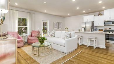 Welcome Forest Shores Villas! The thoughtfully designed exterior - photo 3