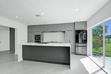 New roof, updated electrical and plumbing, a gourmet kitchen - photo 4