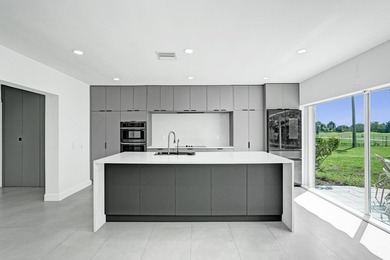 New roof, updated electrical and plumbing, a gourmet kitchen - photo 5