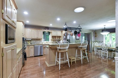 Lake Taneycomo home for sale. Welcome to 130 Misty Mountain in - photo 20