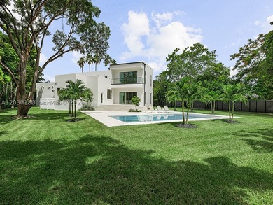 Exceptional new construction on a sprawling 30,884 SF corner lot - photo 22