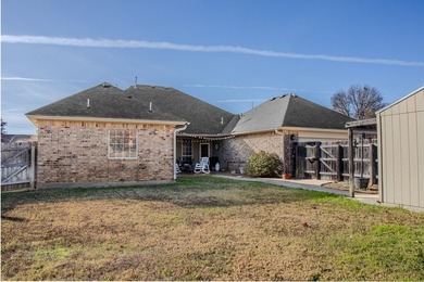 This spectacular brick home has style & comfort! Granite - photo 23