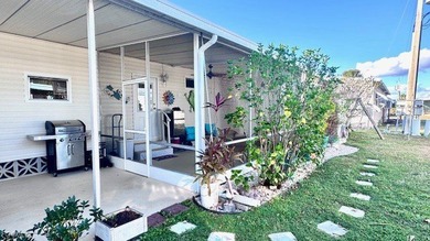 Welcome to your dream home in Old Bridge Village! This - photo 2