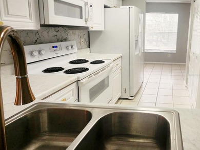 Move Right In! Experience breathtaking Hillsborough River views - photo 5
