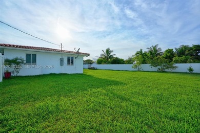 This Completely Renovated Beautiful 3-bedroom, 2-bath - photo 37