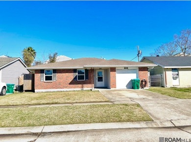 Lake Pontchartrain Home Sale Pending in Kenner Louisiana