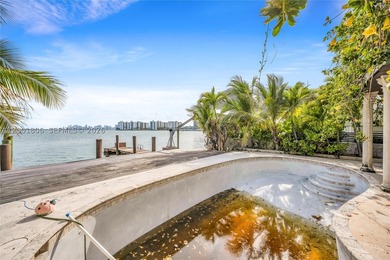 A Rare Wide Bay Waterfront Property and opportunity to acquire a - photo 4
