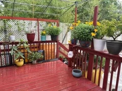 Charming 3-bedroom home featuring 1 full bath and 2 half baths - photo 6