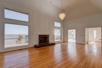 First time on the market, this exceptional custom-built - photo 7
