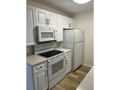 Lake Condo For Sale in Boca Raton, Florida