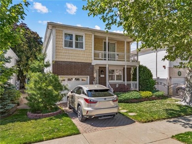 Welcome to this beautifully maintained detached single-family - photo 3