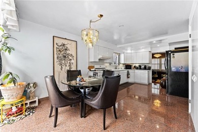 Welcome to this beautifully maintained detached single-family - photo 8