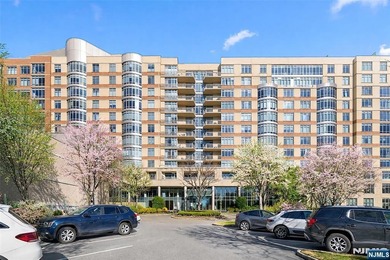 Hudson River Condo For Sale in North Bergen New Jersey