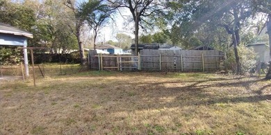 Come see this affordable 3 Bedroom & 2 Bath home in the - photo 12