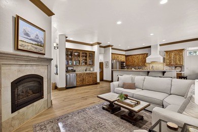Welcome to this beautifully maintained 3-bedroom, 3-bathroom - photo 12