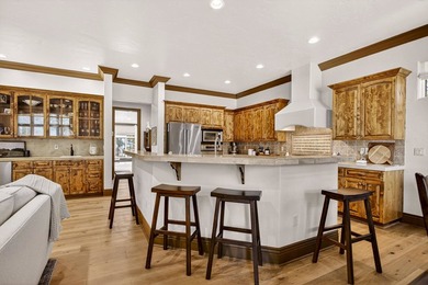 Welcome to this beautifully maintained 3-bedroom, 3-bathroom - photo 16