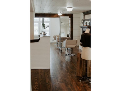 Excellent Commercial opportunity in a highly desirable,highly - photo 18