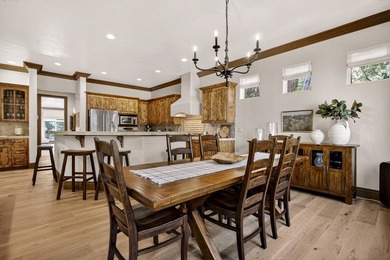 Welcome to this beautifully maintained 3-bedroom, 3-bathroom - photo 20