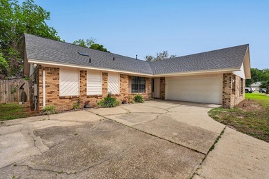 Spacious 3-bedroom, 2-bath home with over 2,000 sq ft in a - photo 1