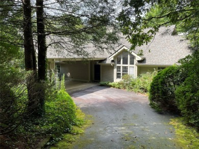Lake Home For Sale in Lake Toxaway, North Carolina