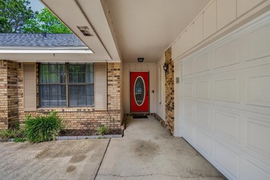 Spacious 3-bedroom, 2-bath home with over 2,000 sq ft in a - photo 4
