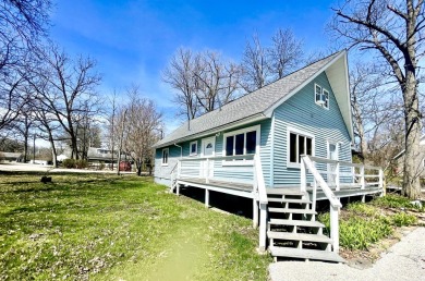 Flint Lake Home Sale Pending in Valparaiso Indiana