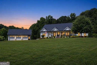 Modern farmhouse perfection on 18+ private acres! This - photo 1